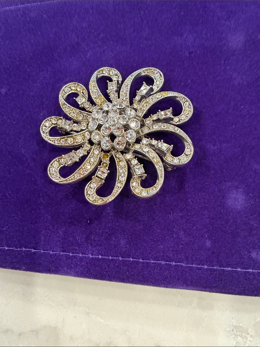 Crystal Floral Swirl Brooch Pin - Gold Tone